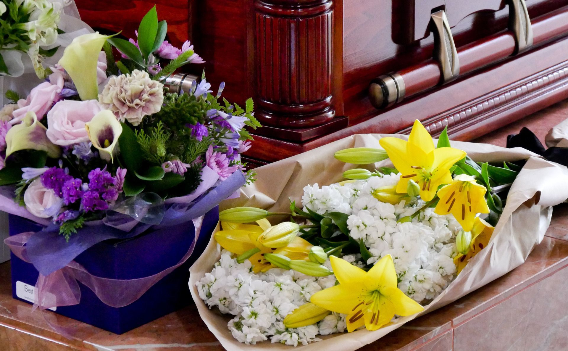 Sympathy Flowers collection