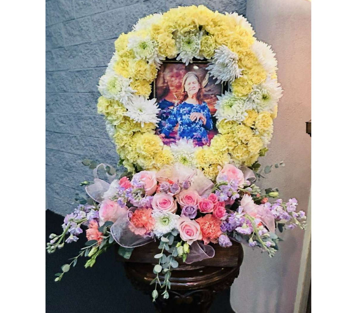 Flower Box with Wreath Flower Box with Wreath